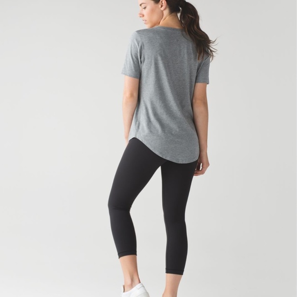 Wunder Under Original Lulu Crops - S6 - Picture 2 of 5